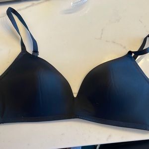 Lacy b.tempt’d by Wacoal bra, 34D